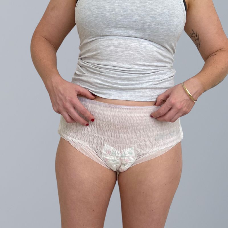 Disposable Pants, Women's Maternity Briefs, 7 Pack Non-Woven Super Soft  Comfortable Lightweight Knickers Underpants for Hospital Maternity  Pregnancy Post Partum Travel Massage Wear(White) : : Fashion